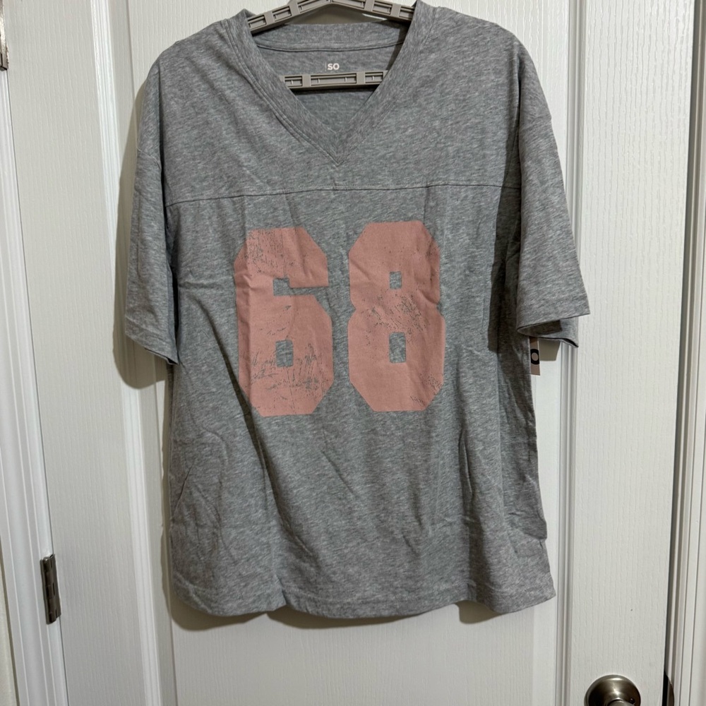 SO women’s Gray Tee with Pink Graphic